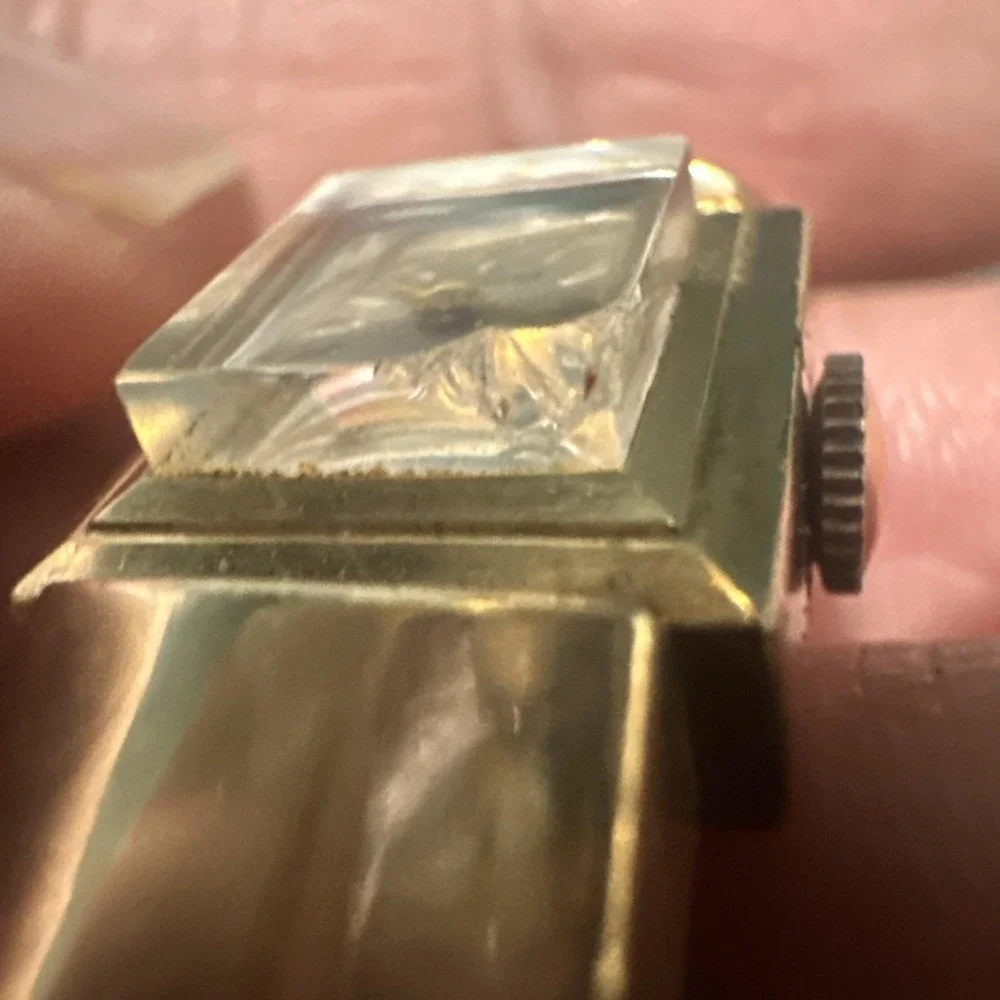 Wittnauer elegant gold